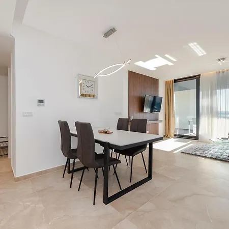 Apartment Tadic *