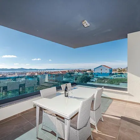 Tadic Apartment *